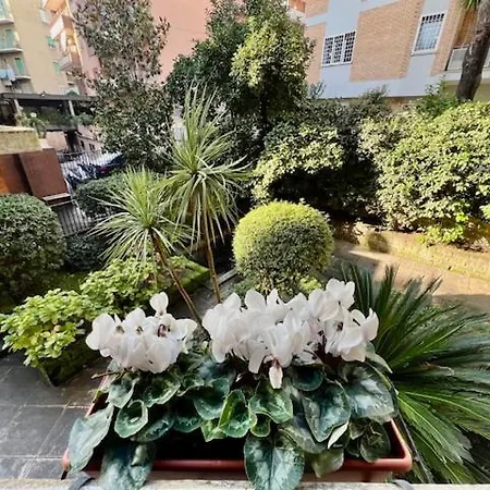 Appartamento La Casa Delle Camelie Roma